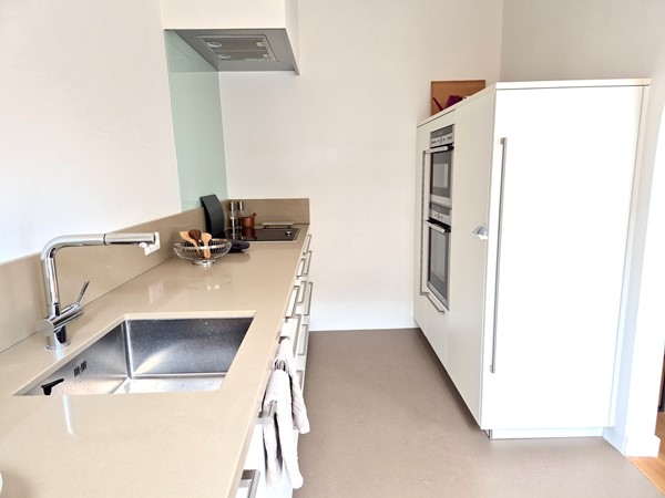 Medium property photo - Van Eeghenstraat 20-2, 1071 GG Amsterdam